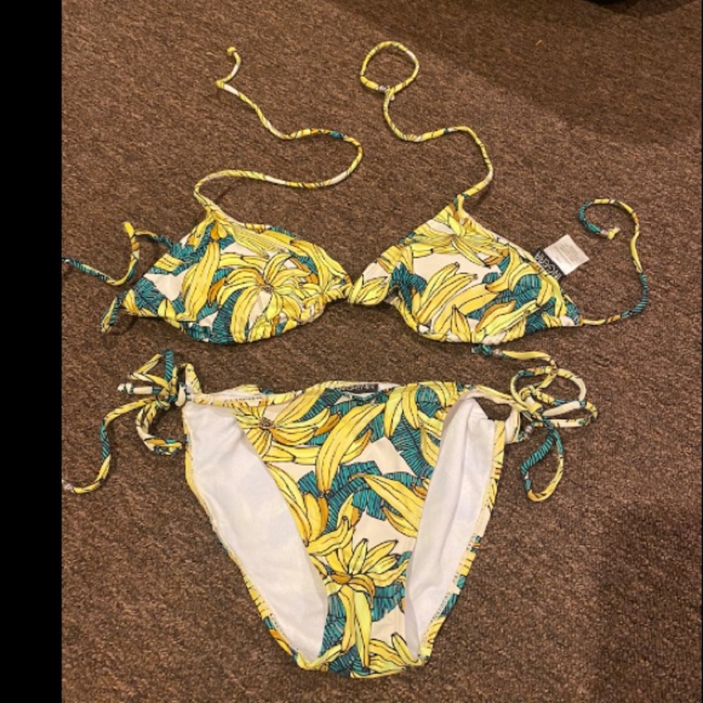 EUC Ingear Bikini String 2 pc Swimsuit Yellow green Floral L Woman's Bra bottoms